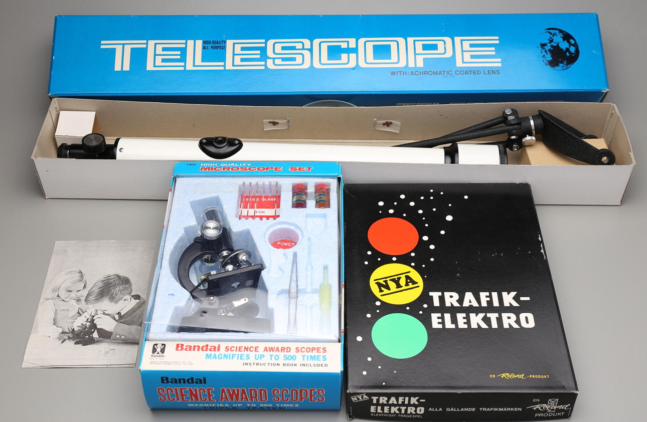 TELESKOP, MIKROSKOP, TRAFIKELEKTRO.