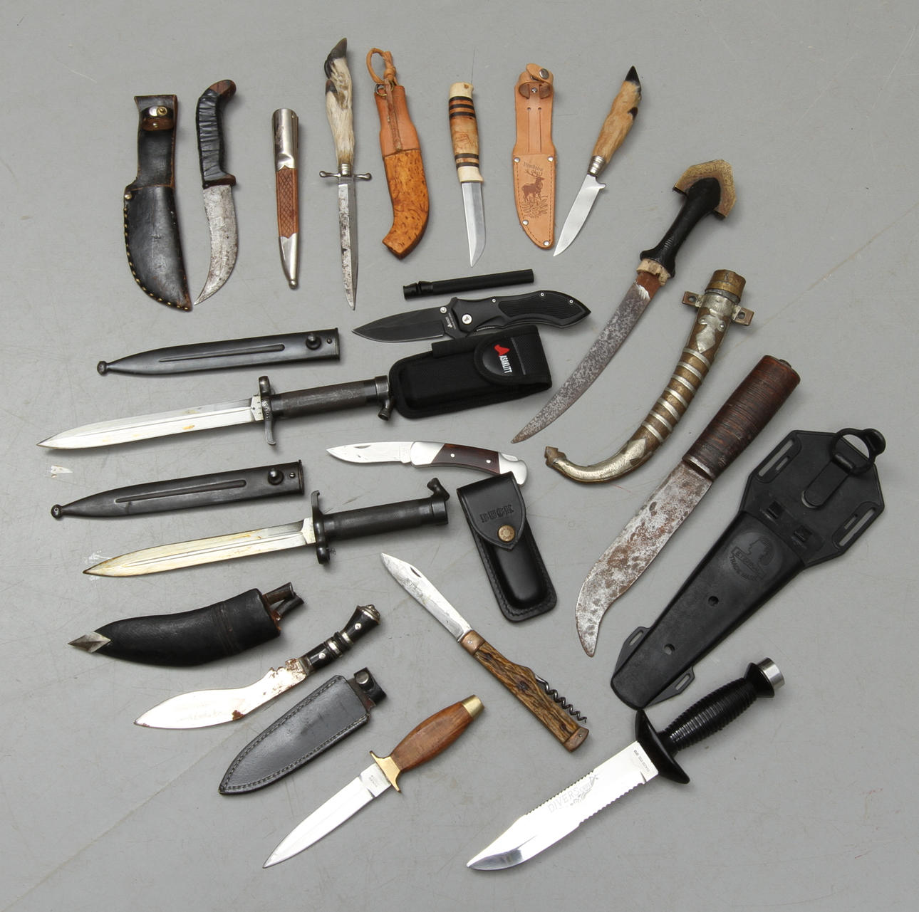 KNIVAR, 1900/2000-tal.