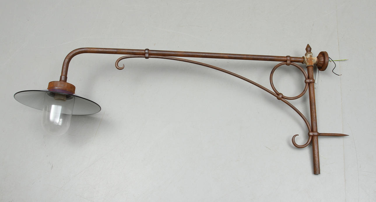 VÄGGARMATUR, för utomhusbruk, smide.