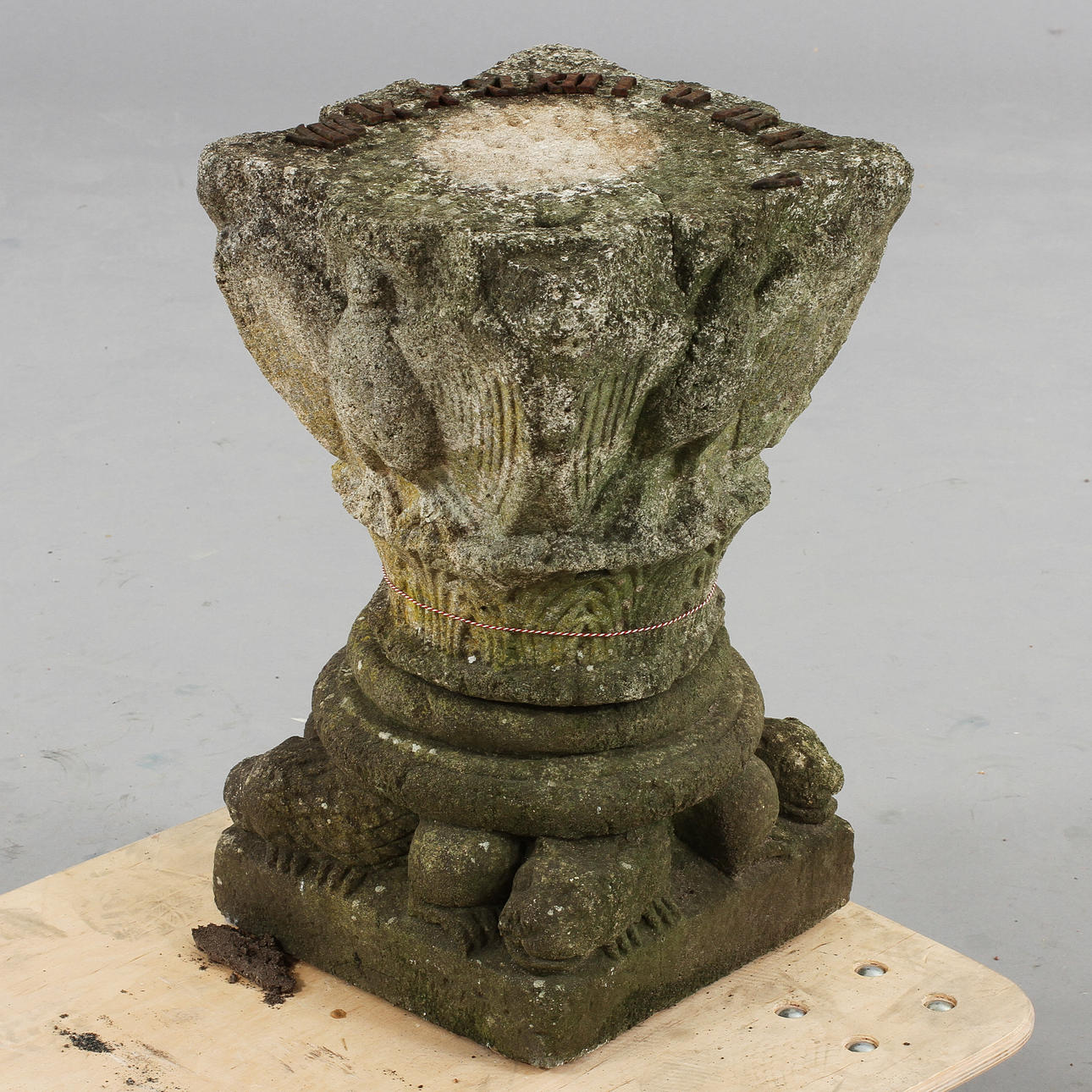 STENFRAGMENT, gjutmassa, 1800-tal.