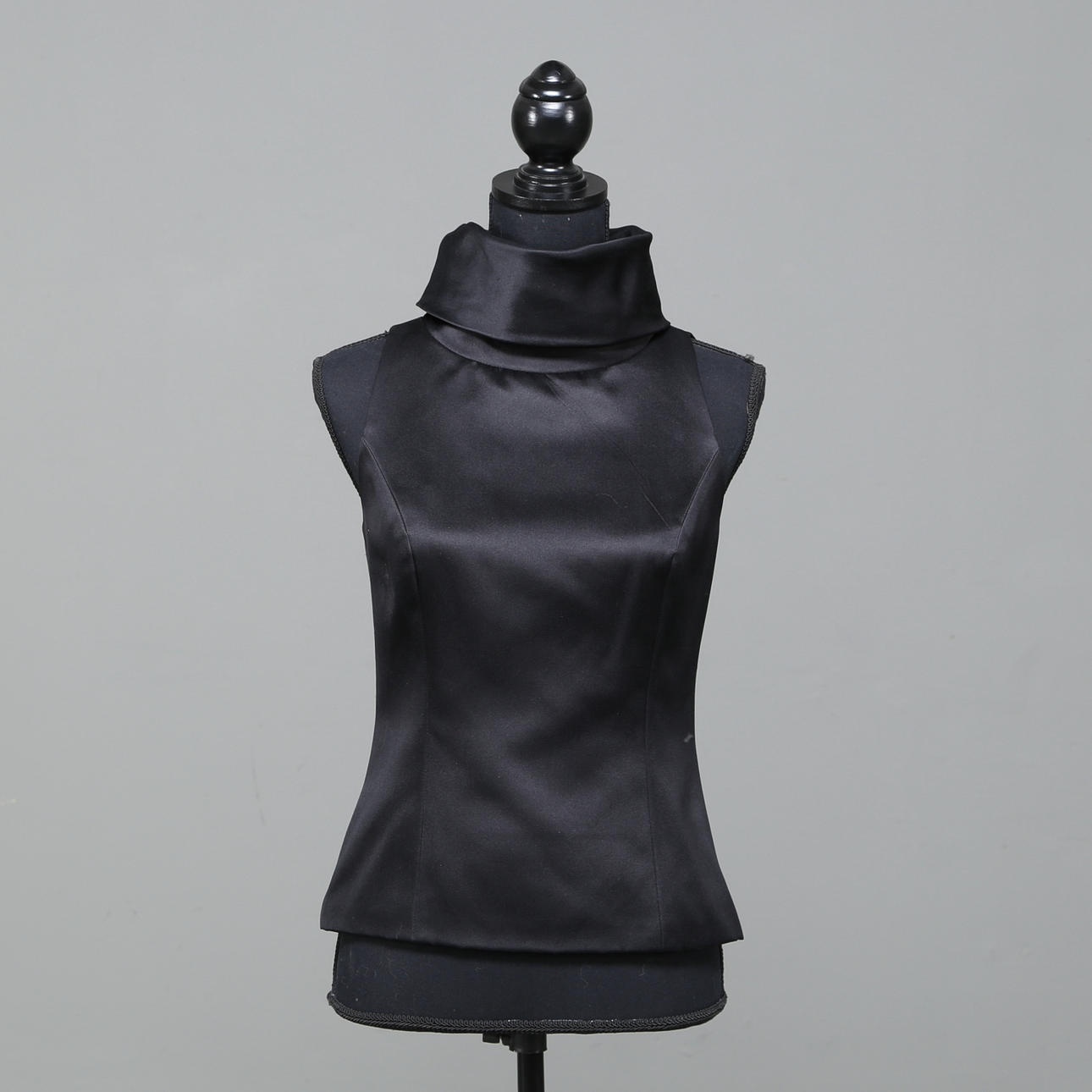 TOPP, Ralph Lauren, silke, storlek 4.