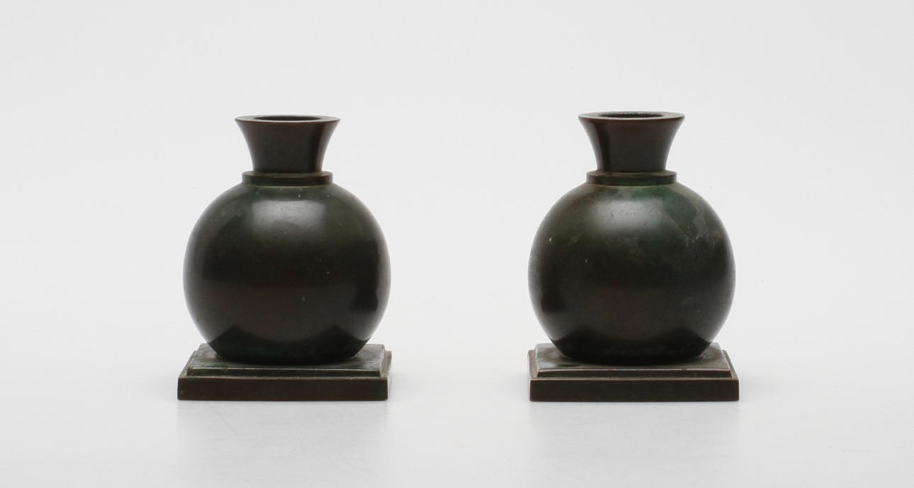 LJUSSTAKAR, ett par, GAB brons, 1930-tal.