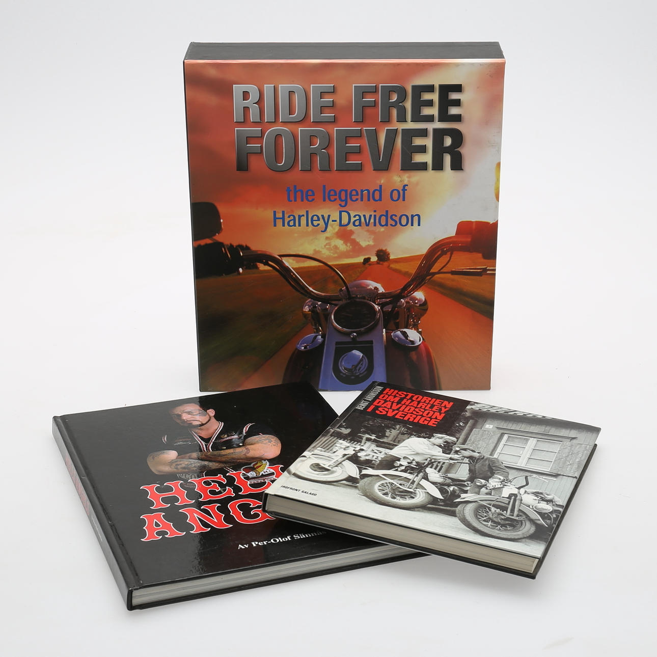 BÖCKER, 4 st, Harley Davidson, Hells Angels.