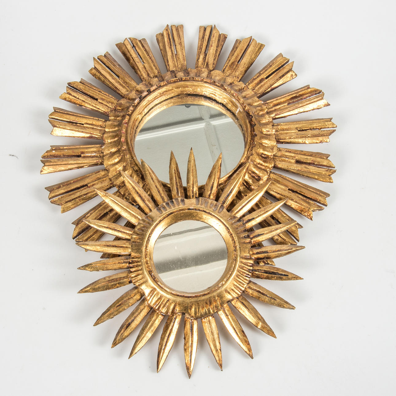 SOLSPEGLAR, 2 stycken, förgylld, 1900/2000-tal.