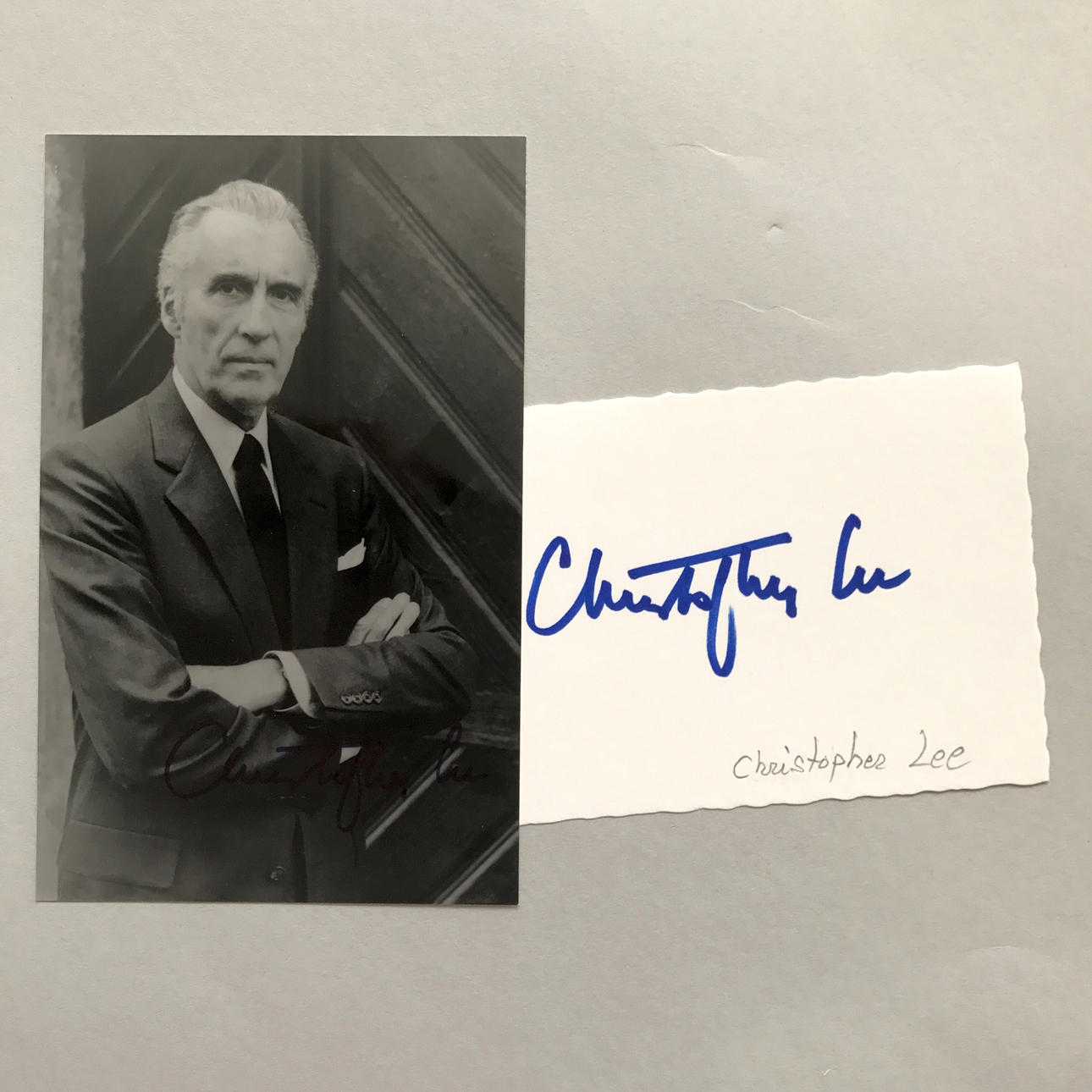 AUTOGRAMM. CHRISTOPHER LEE, (1922-2015), ENGLISCHER SCHAUSPIELER.