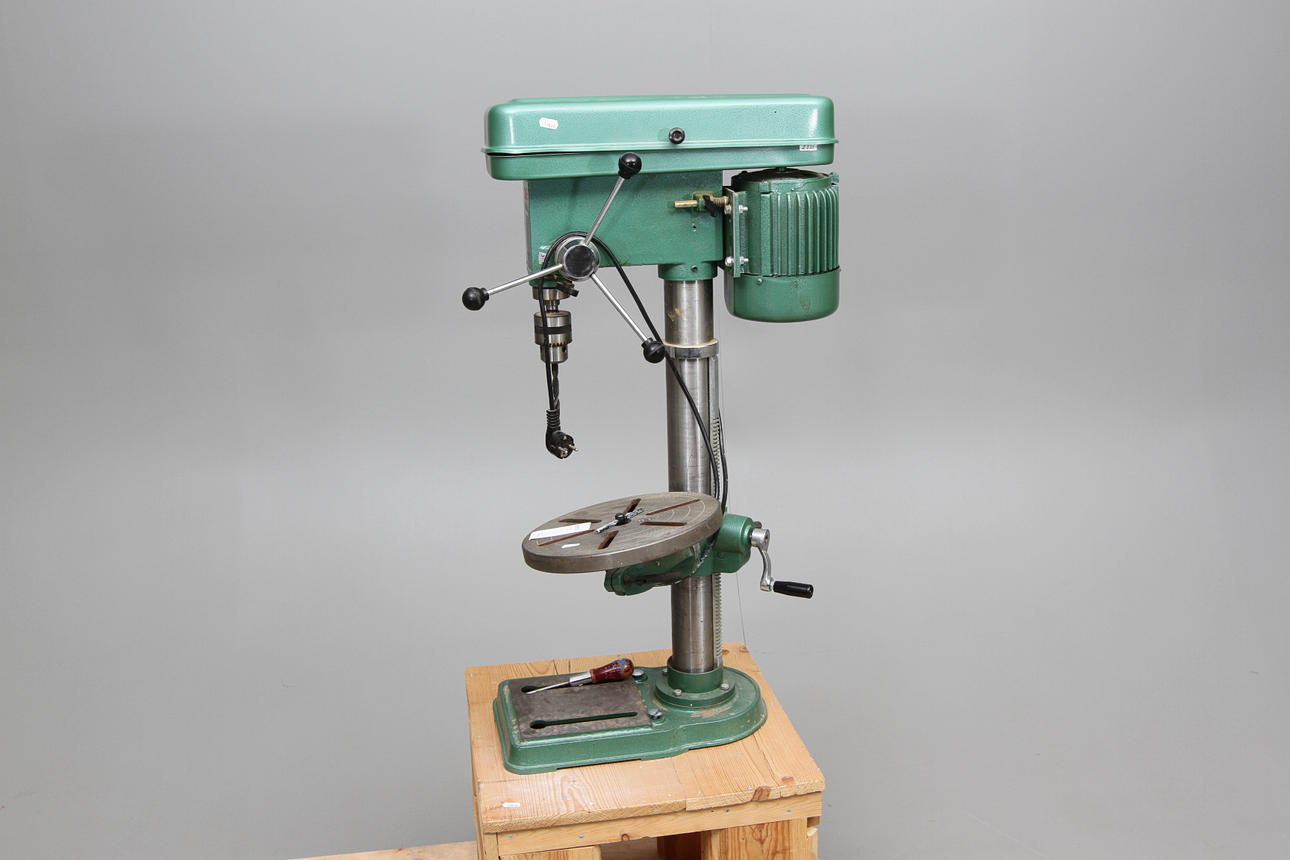 PELARBORRMASKIN, Nova.