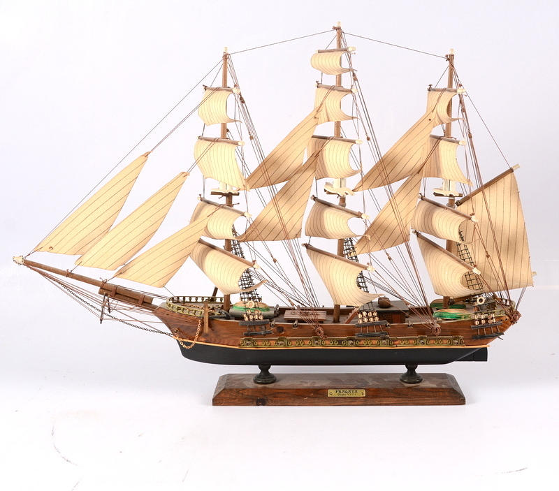 MODELLFARTYG, Fragata, 1900/2000-tal.