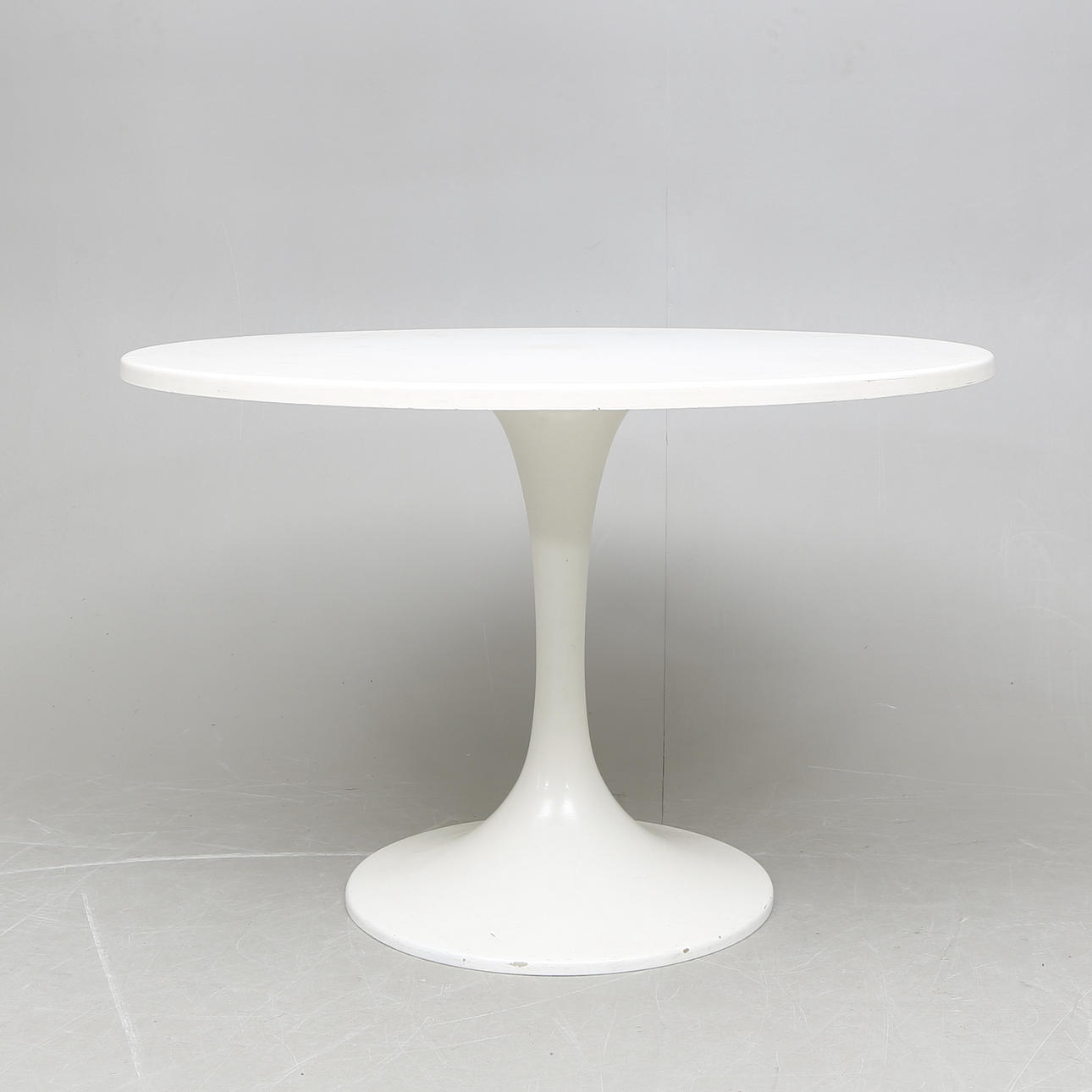 SPISEBORD, 1900-tallet.