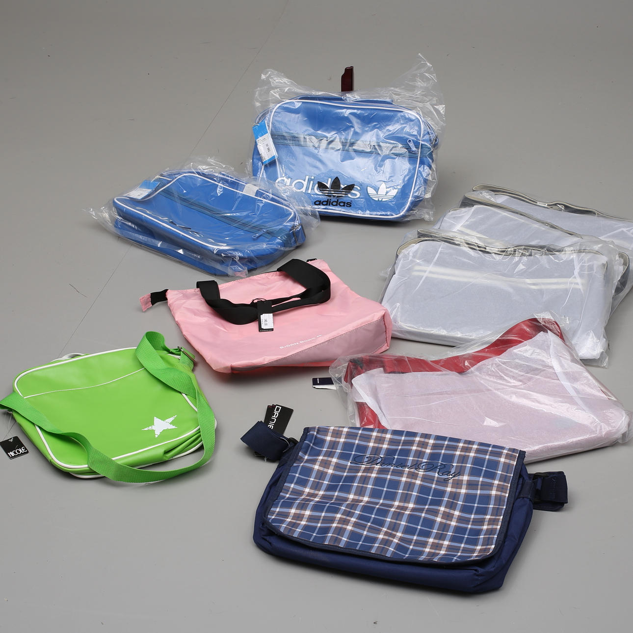 SKULDERTASKER, 9 stk, Adidas, Daniel Ray, Fred Perry mm.