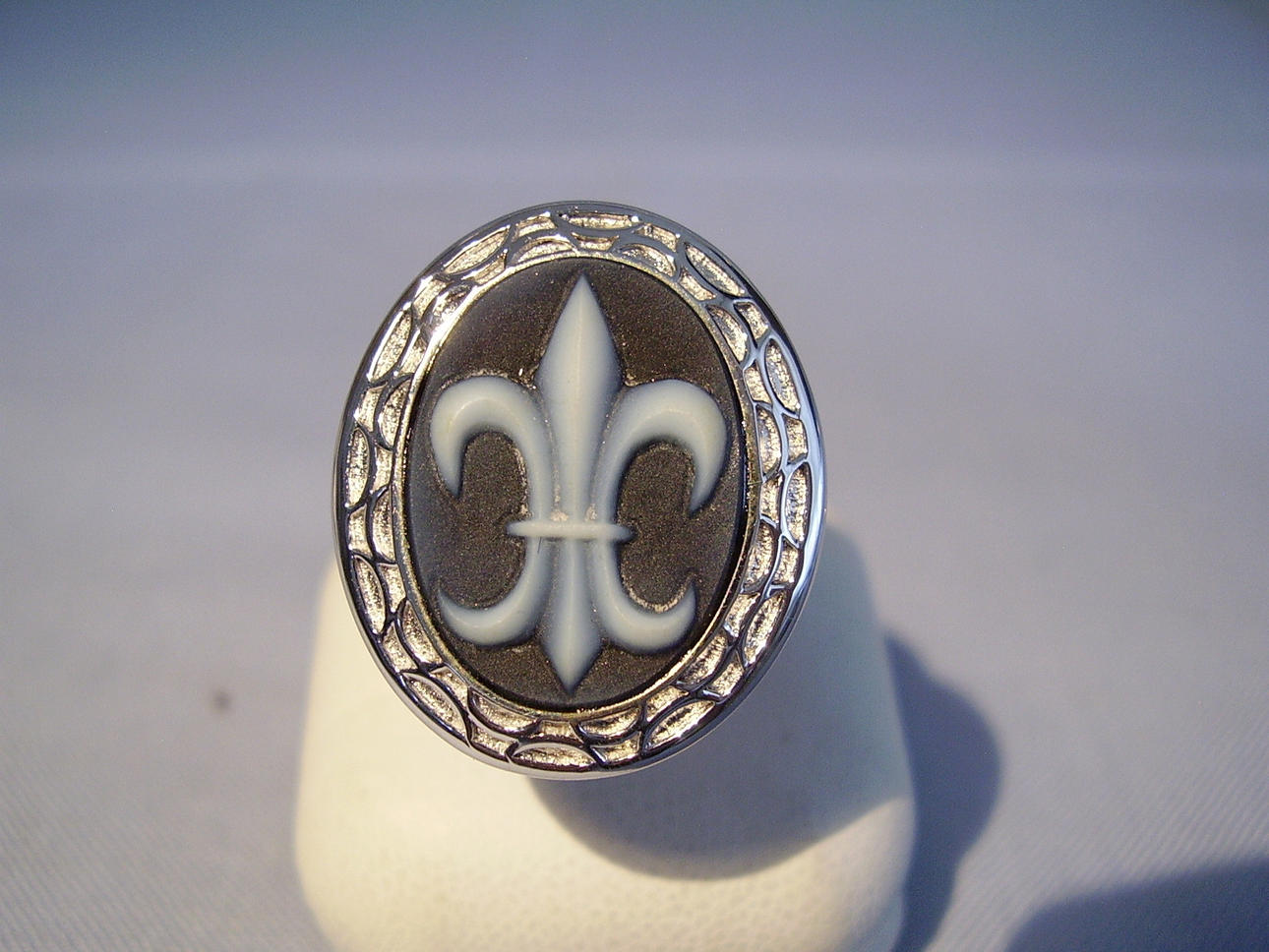 LAGENSTEIN RING BOURBONISCHE LILIE.