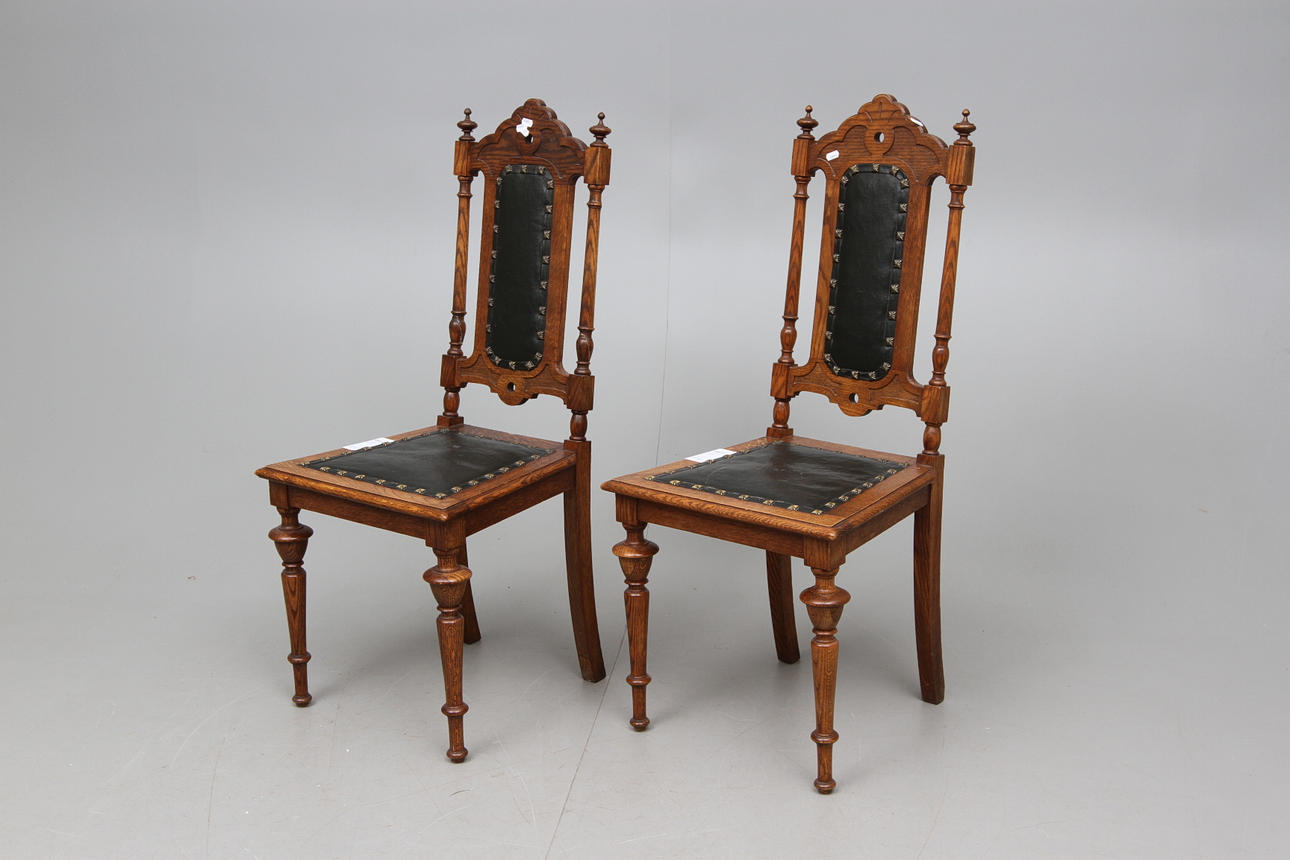 STOLAR, ett par, nyrenässans, 1800-talets senare hälft.