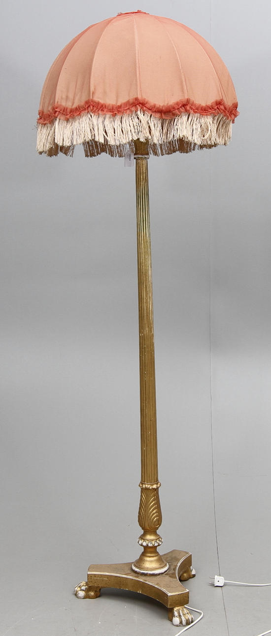 GOLVLAMPA, 1920 tal.