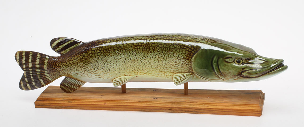 FIGURIN, porslin, Gädda, Sven Wejsfelt, Gustavsberg, daterad -00.