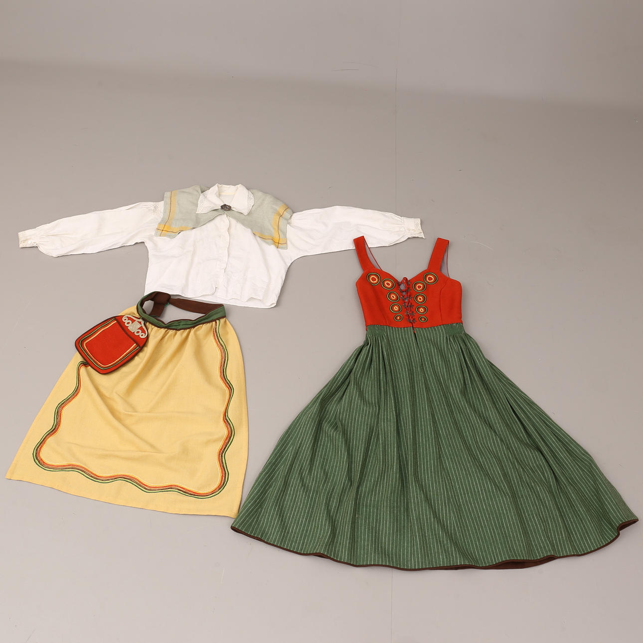 FOLKDRÄKT, 5 delar, "Ludvika", 1930-tal.