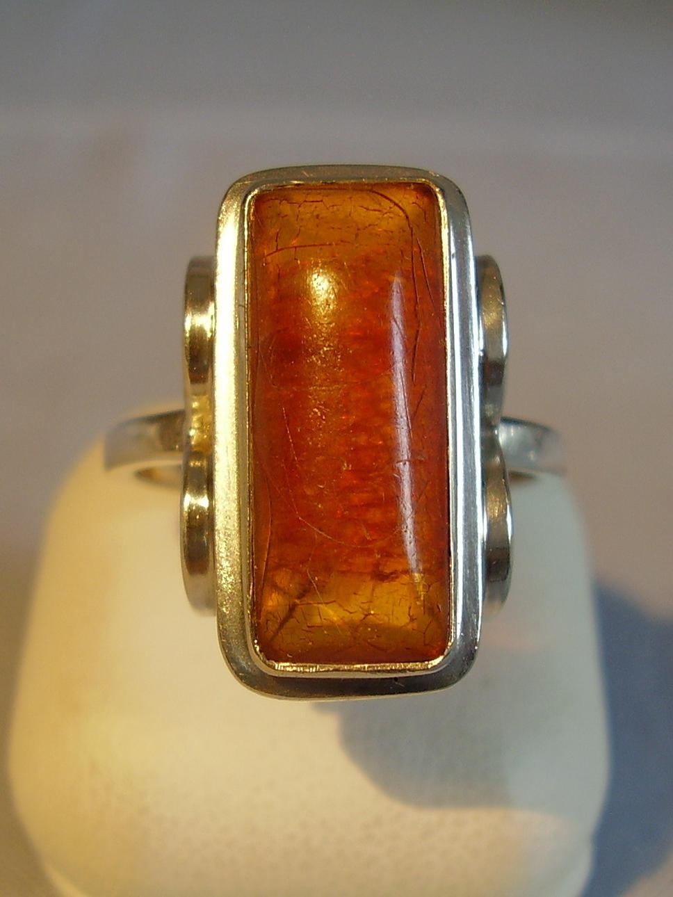 ANILLO AMBAR LOUIS VAUSCH.