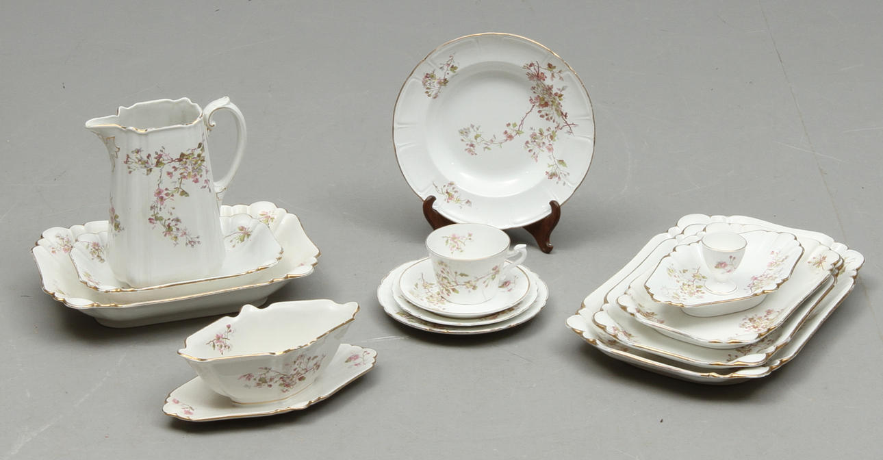 MAT- och TESERVIS, ca 53 delar, porslin, "Hagtorn", Gustavsberg.