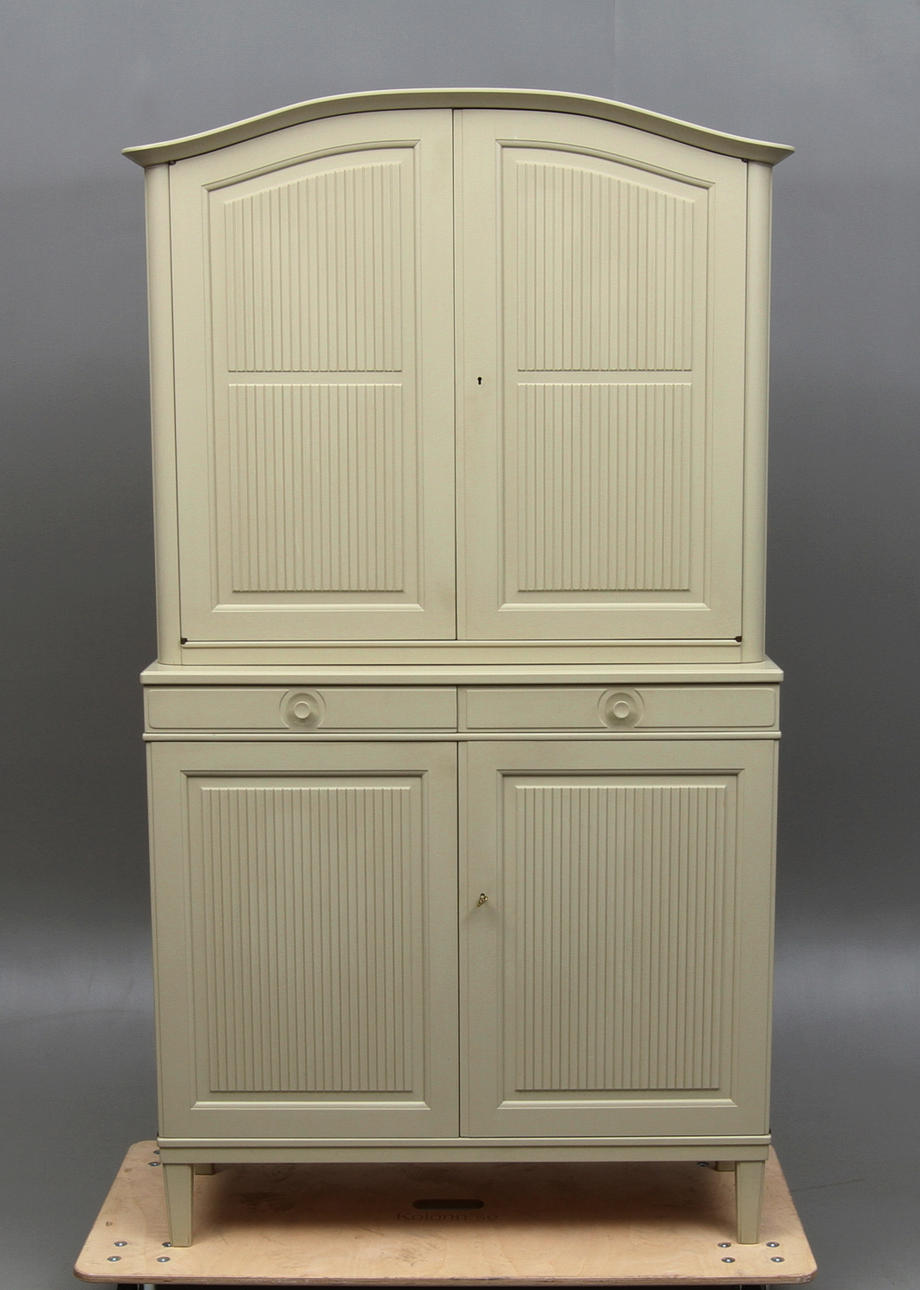 MATSALSSKÅP, "Herrgården" Carl Malmsten Bodafors.