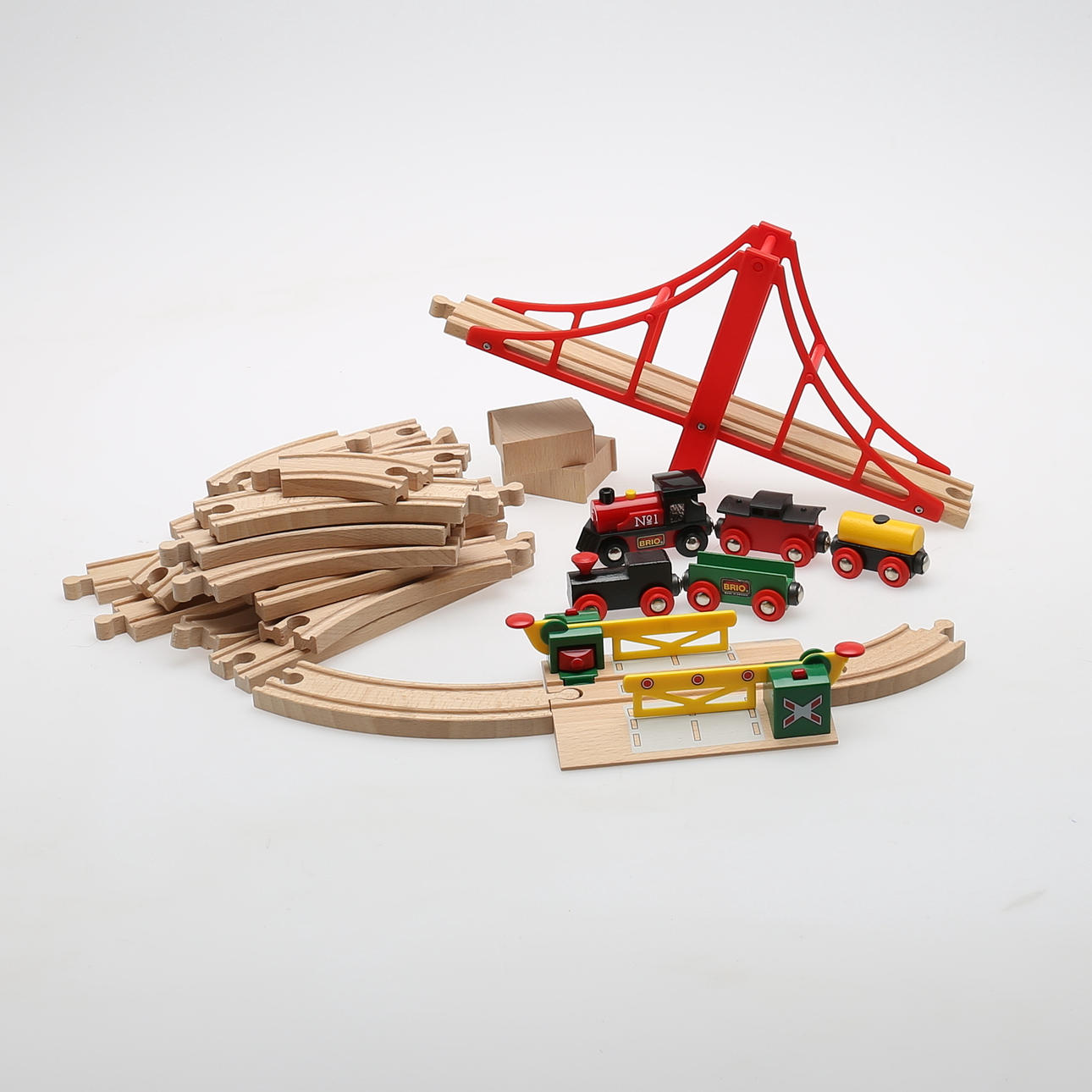 BRIO LEKSAKER, järnvägsdelar, lok m.m.