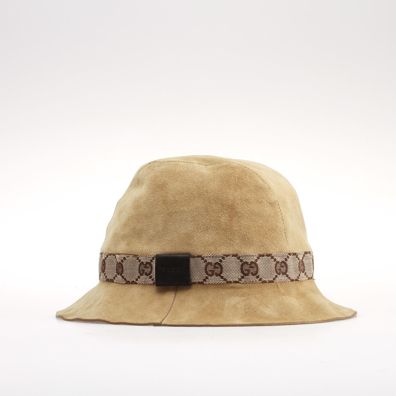 NAISTEN HATTU, Gucci.