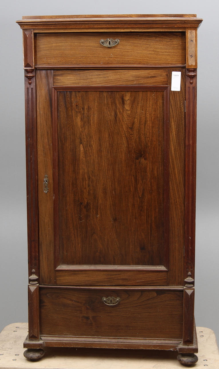 SKÅP, alm, sekelskiftet 1800/1900.