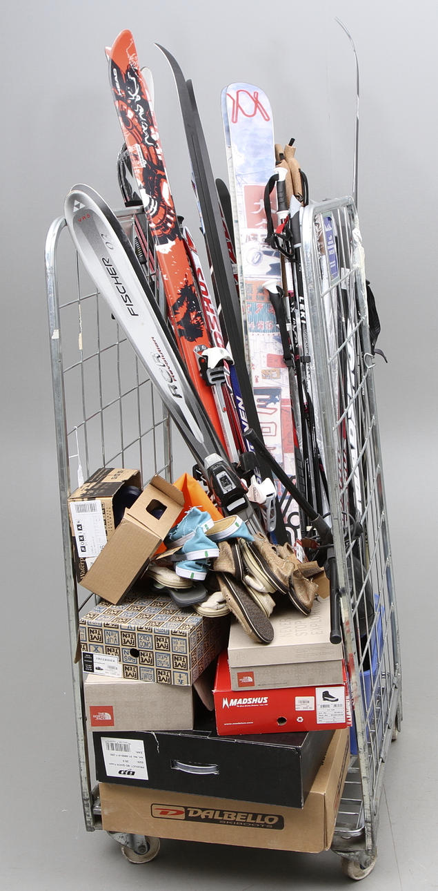 NYA SKOR SKIDOR PJÄXOR OCH BINDNINGAR, bland annat Madshus, Dalbello och.