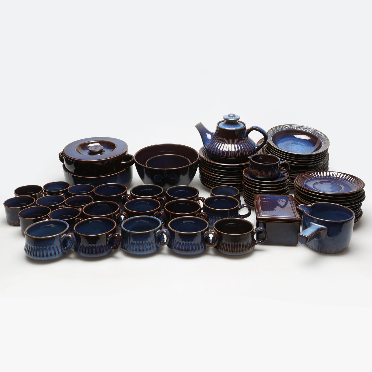 SERVISDELAR, 82 st, "Kosmos", Berit Ternell, Gefle, Upsala Ekeby.