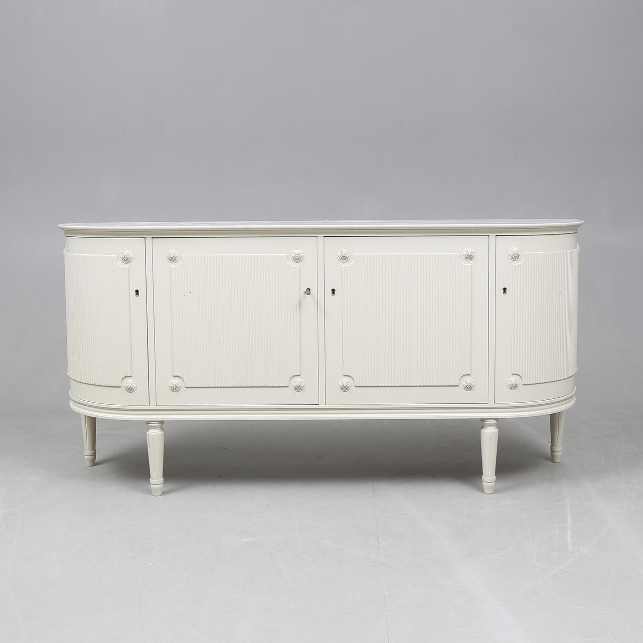 SIDEBOARD, gustaviansk stil, 1900-tal.