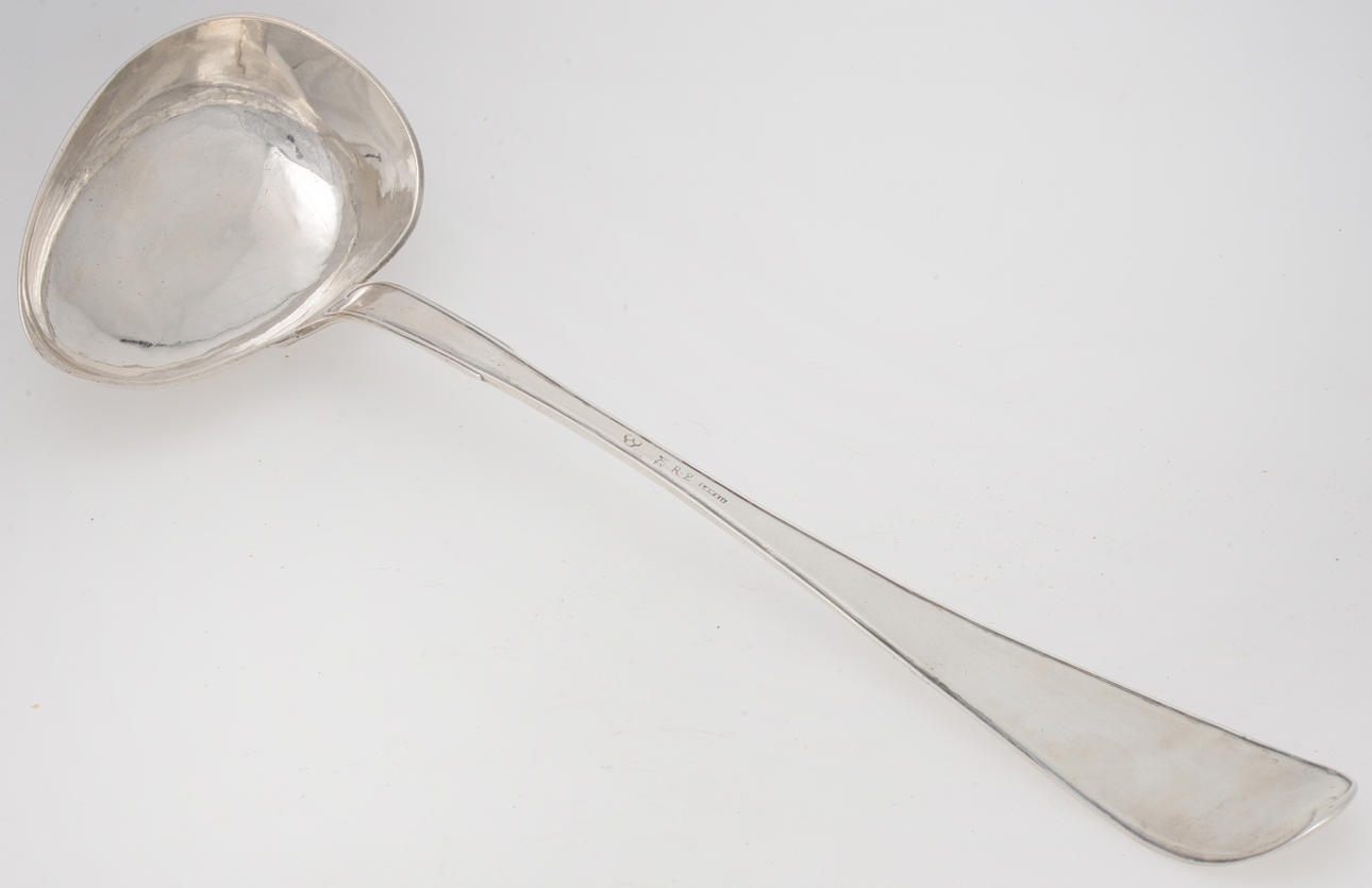 SOPPSLEV, silver. Lorenz Georg Weis Norrköping 1799. Vikt 228 gram.