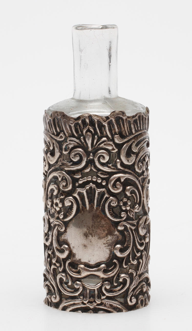 FLAKONG, silver och glas, H. Matthews, Birmingham 1901, England.