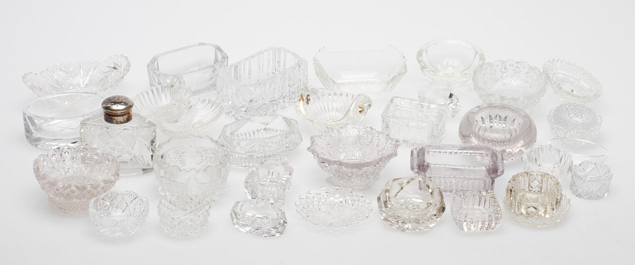 SALTKAR, ca 30 st, glas, 1800-1900-tal.