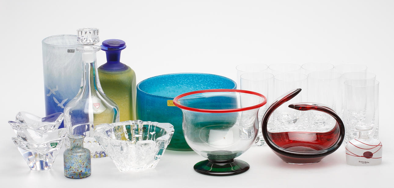 GLASFÖREMÅL, 20 delar, bl.a. Orrefors, Kosta Boda, Reijmyre.