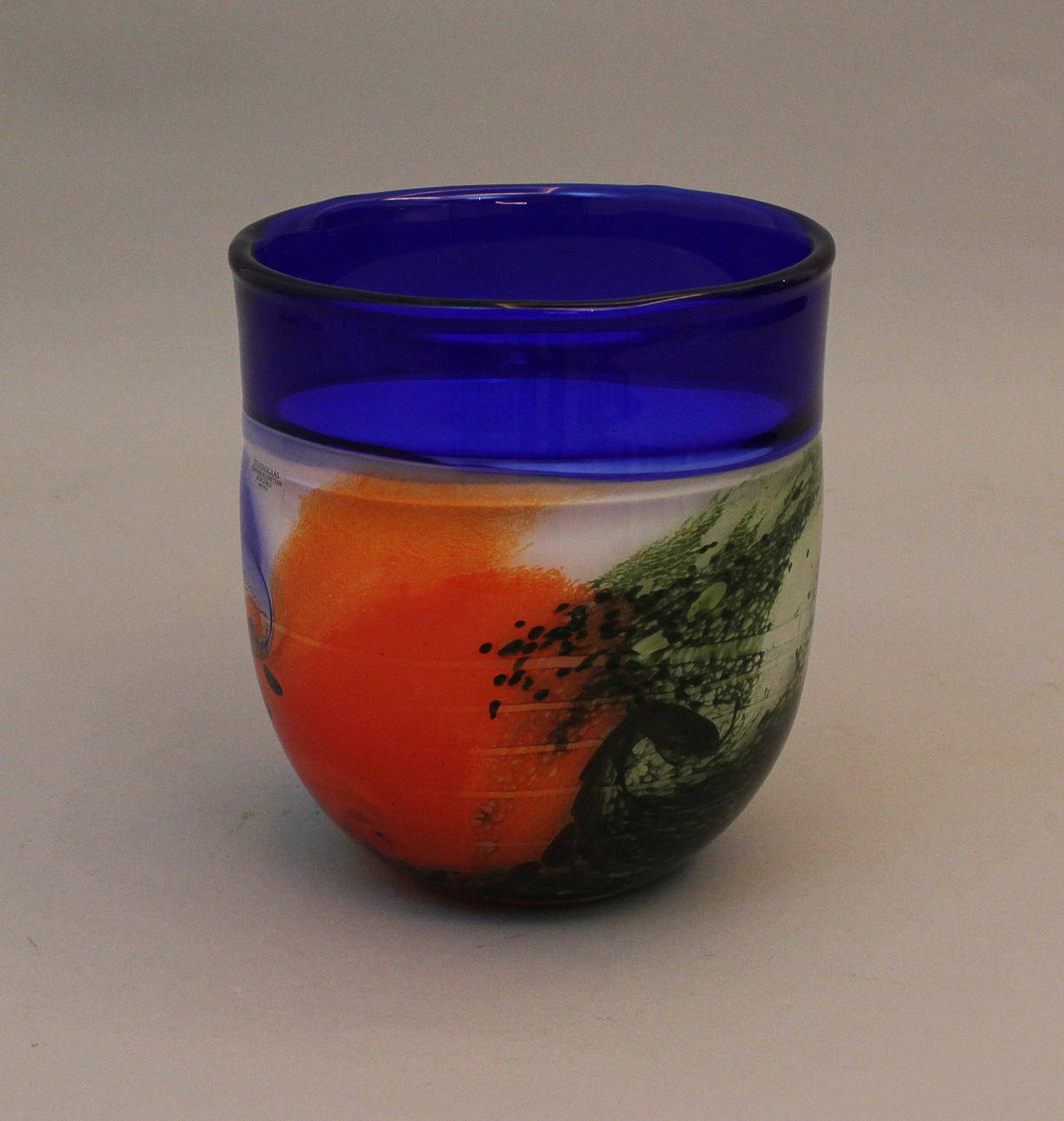 MATS CARLSSON. Vas i konstglas, Bergdala, 2009. Signerad M Carlsson.