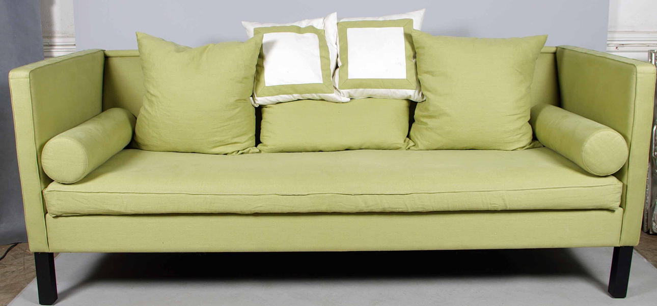 SOFFA, grön klädsel.