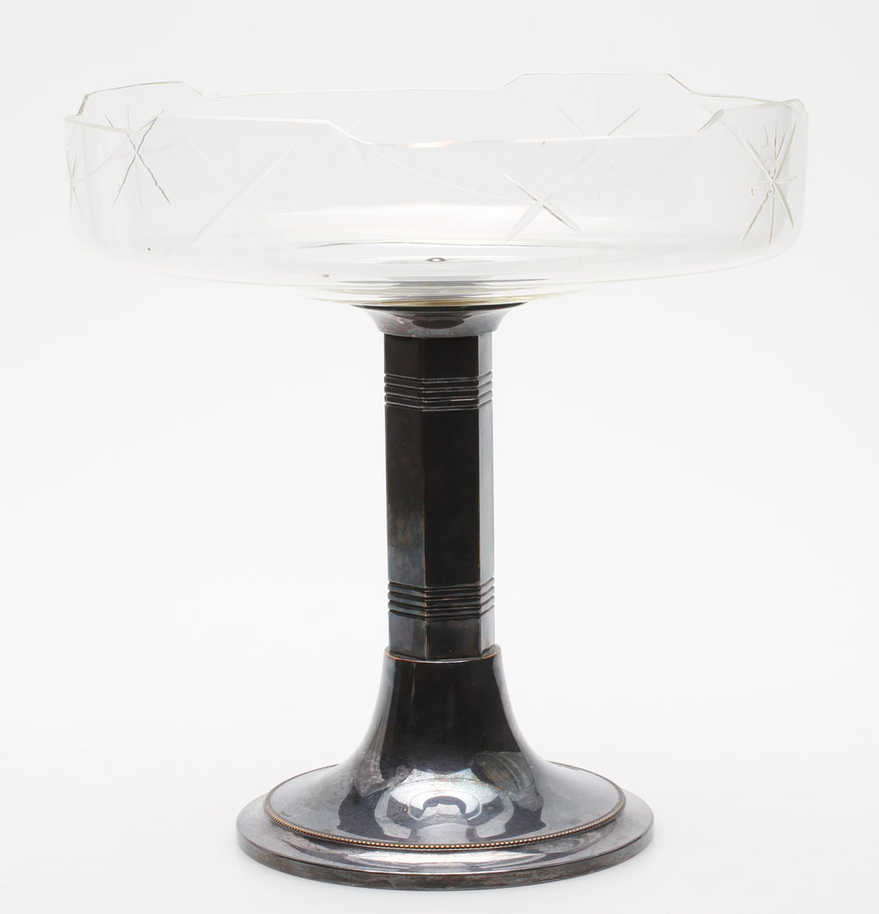 SKÅL PÅ FOT, nysilver och glas, 1900-talets första hälft.