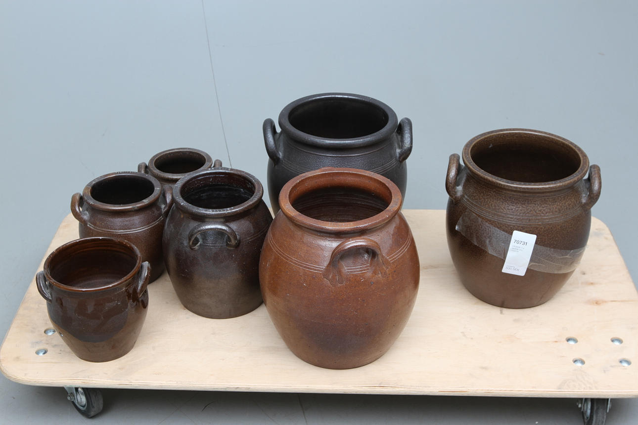 KRUKOR, 7 st, keramik, bl.a. Höganäs.