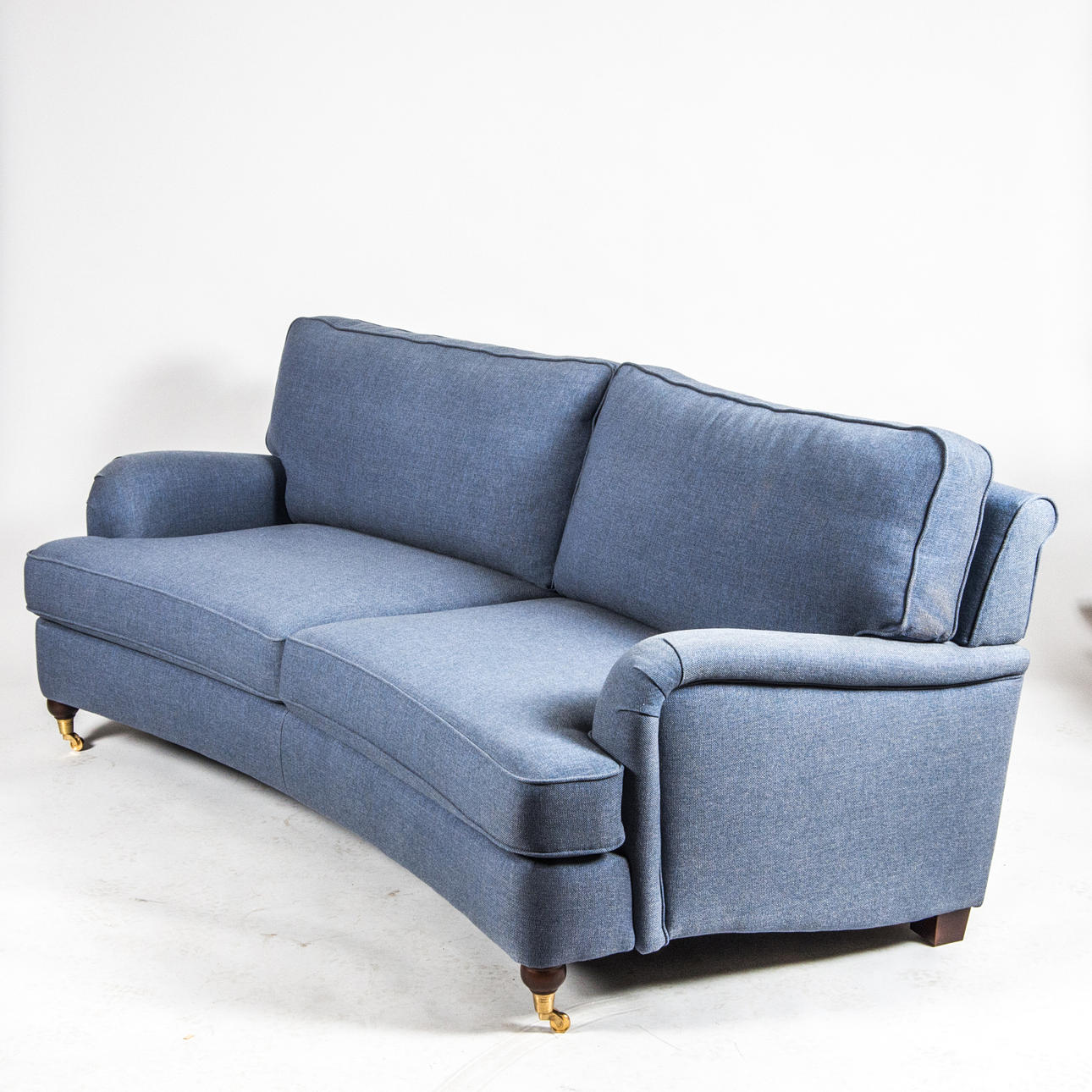 SOFFA, Howardmodell, blå klädsel.