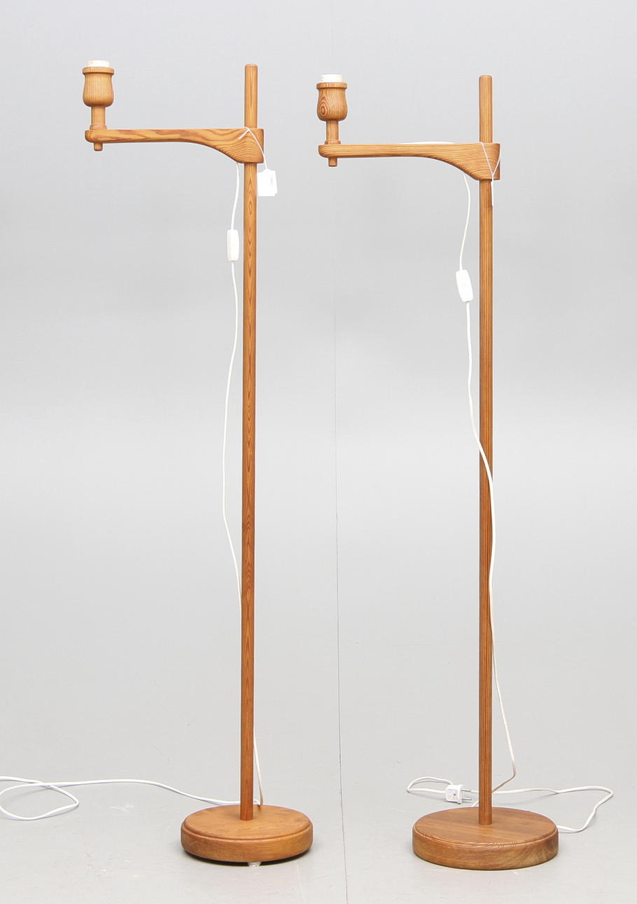 GOLVLAMPOR, 2 st, modell "Staken".