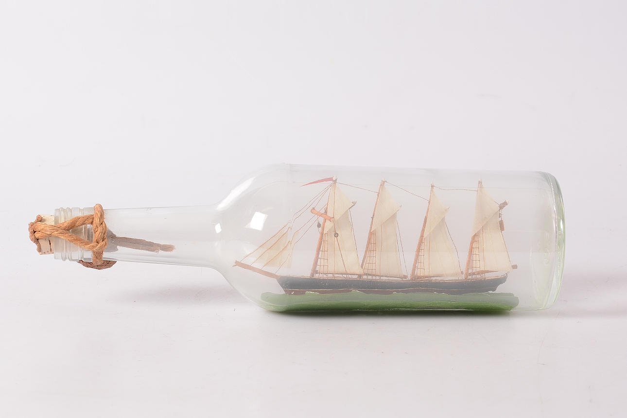 FLASKSKEPP, glas, 1900-tal.