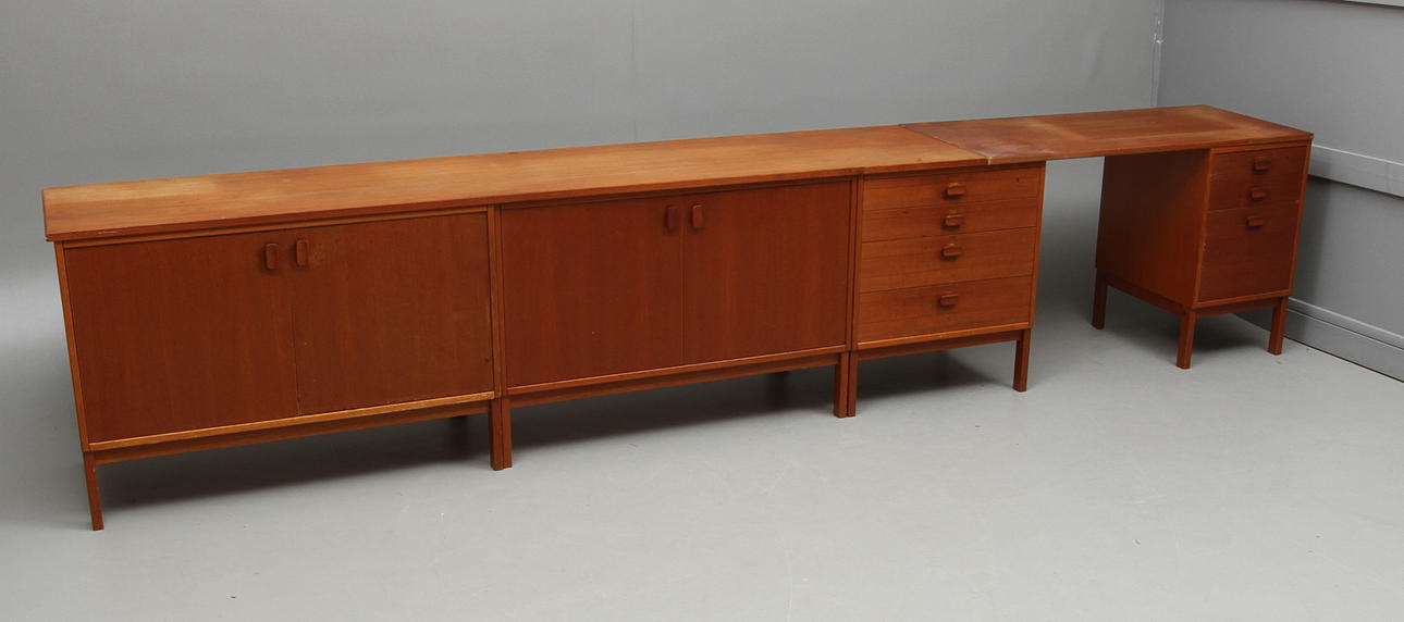 SIDEBOARD/SKRVBORDMÖBEL, Ulferts, Tibro, 1950/60-tal.