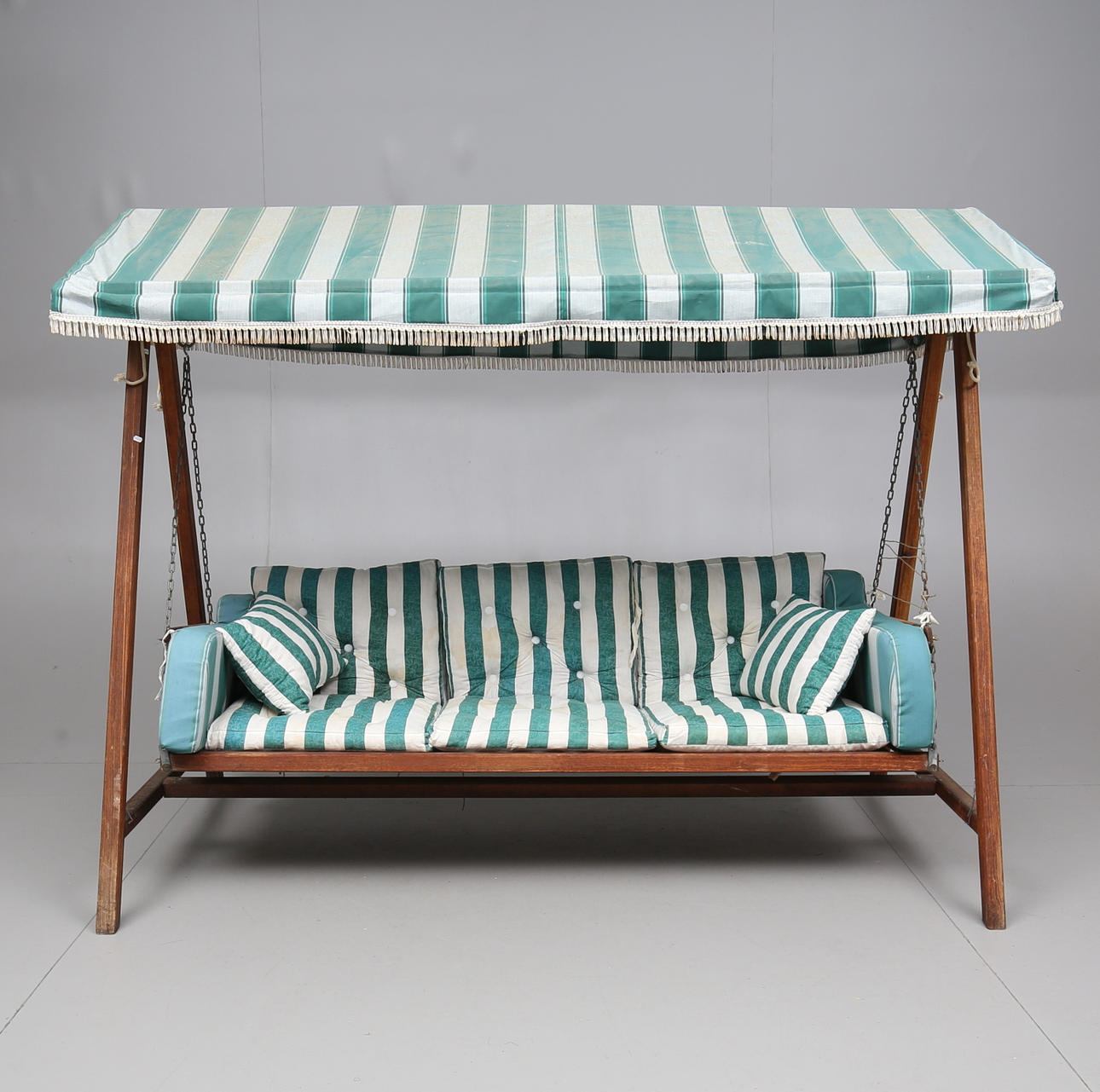 HAMACA, Elsa Stackelberg, Forma libre.