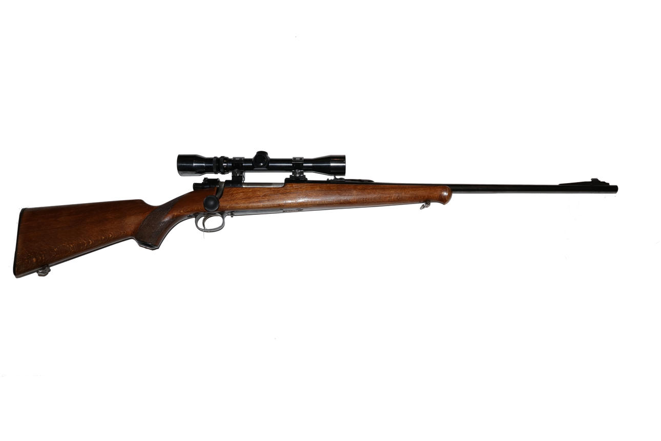 HUSQVARNA. 640 kal. 30-06.