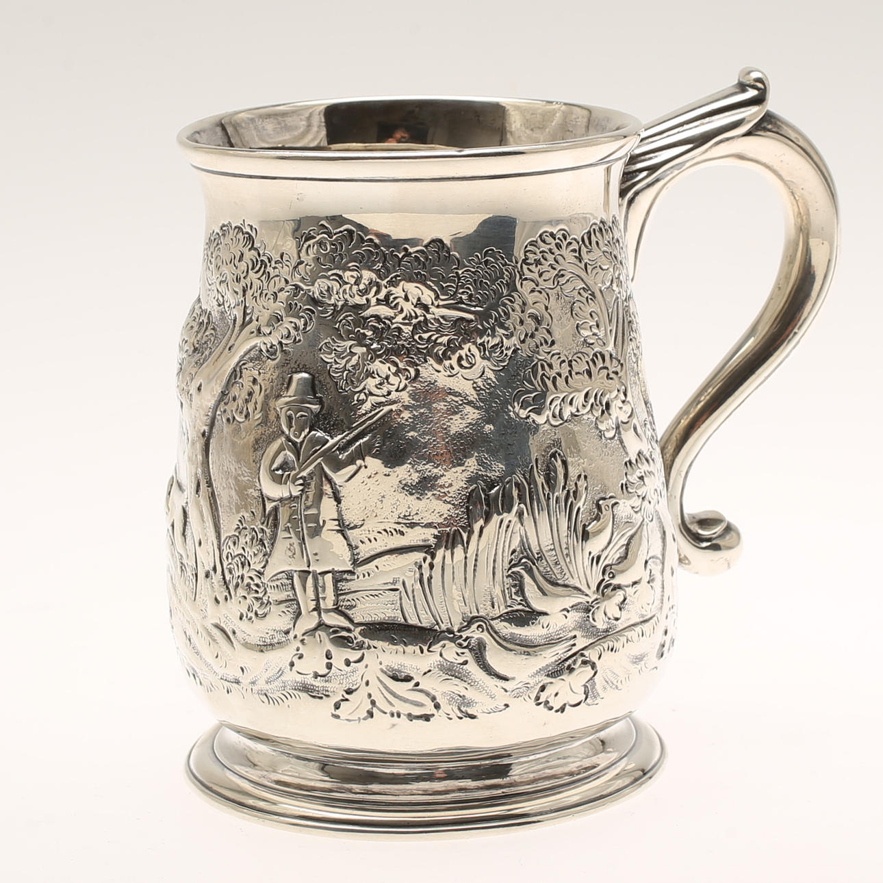 MUGG, silver, London, 1700-talets andra hälft.