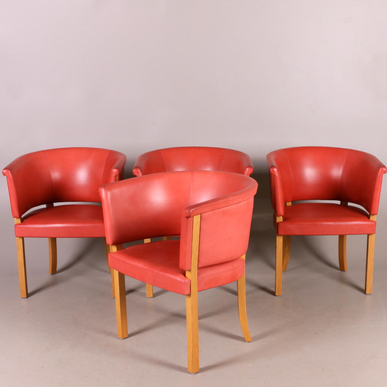 KARMSTOLAR, 4 st. "Riksdagen", Gärsnäs, 1998.