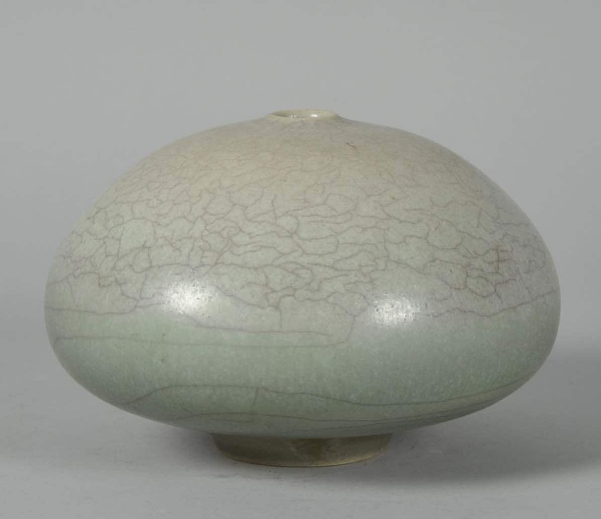 ELISABETH PLUQUET ULRICH. VASE.