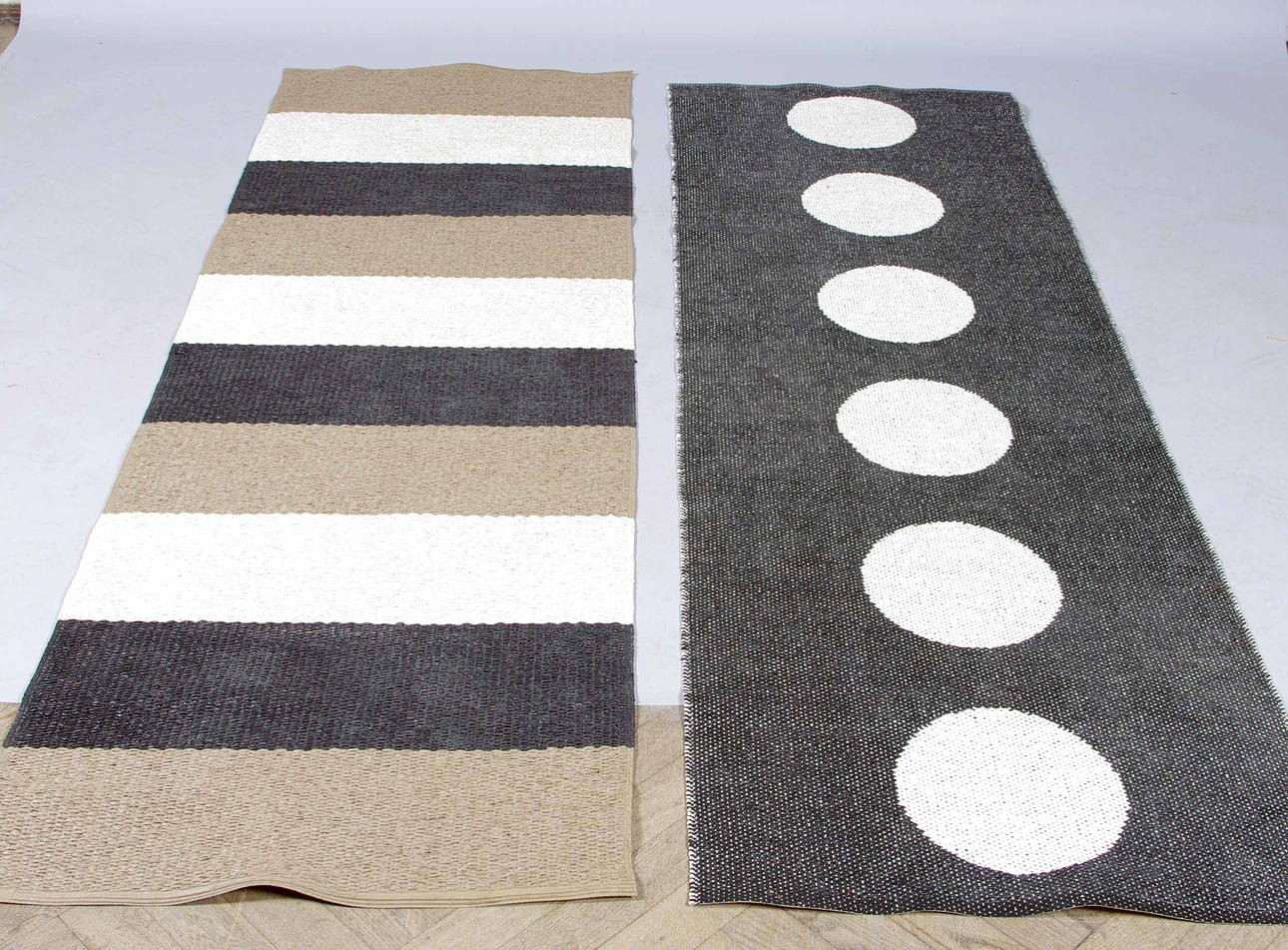 PLASTMATTOR, 2 stycken, Pappelina.