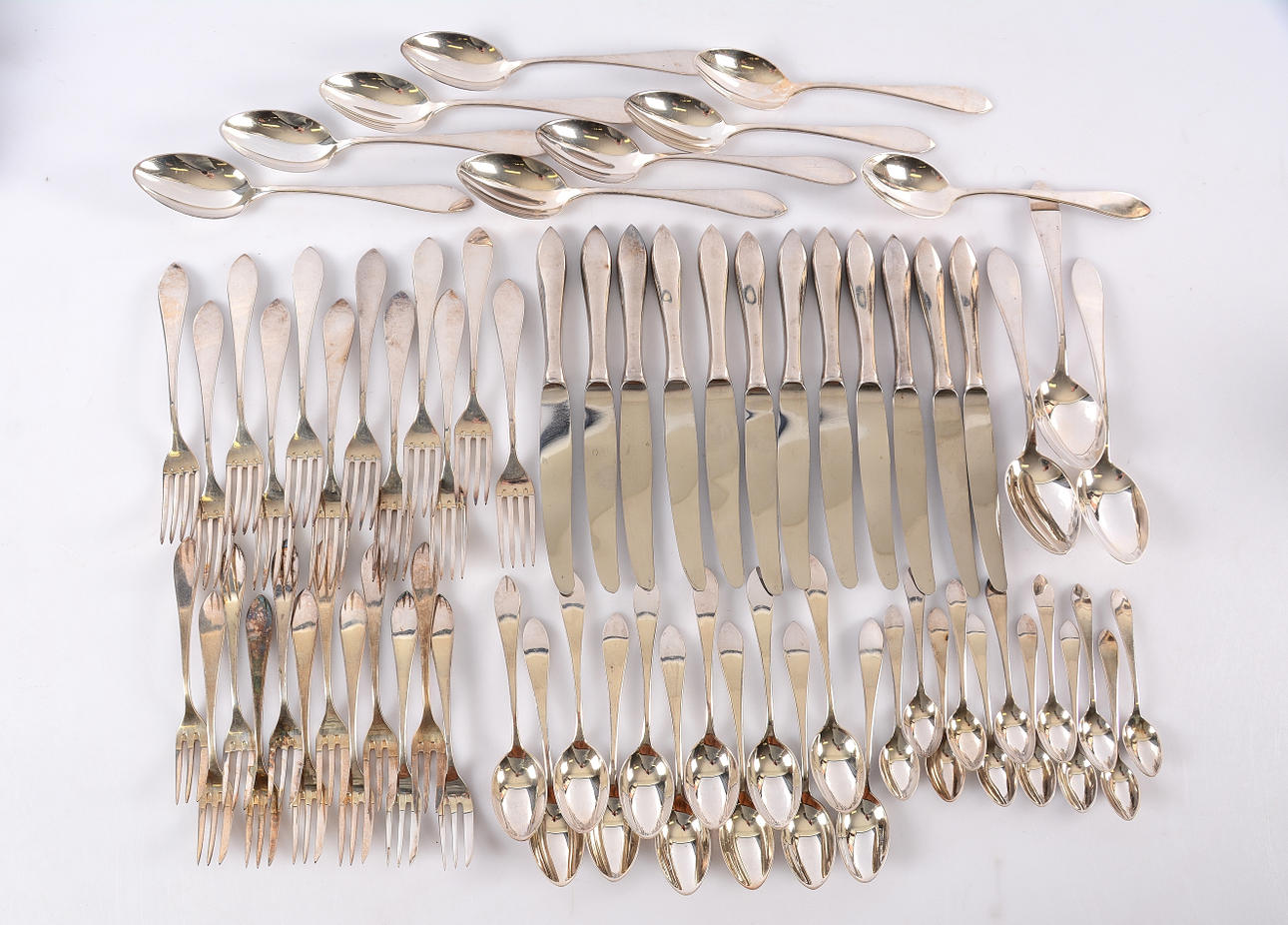 SILVERBESTICK, 72 delar, 3,2 kg.