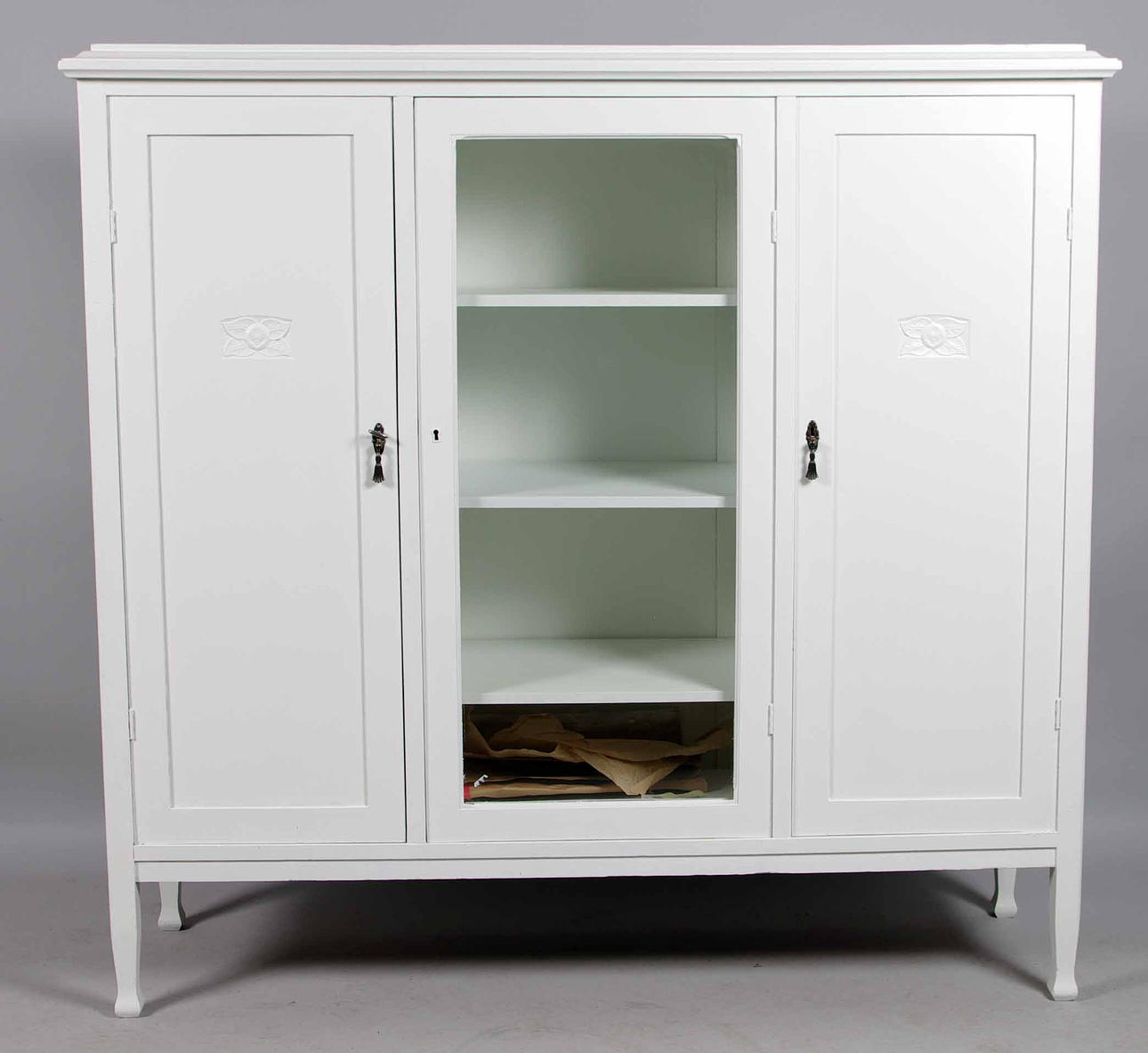 SKÅP, vitmålad ek.