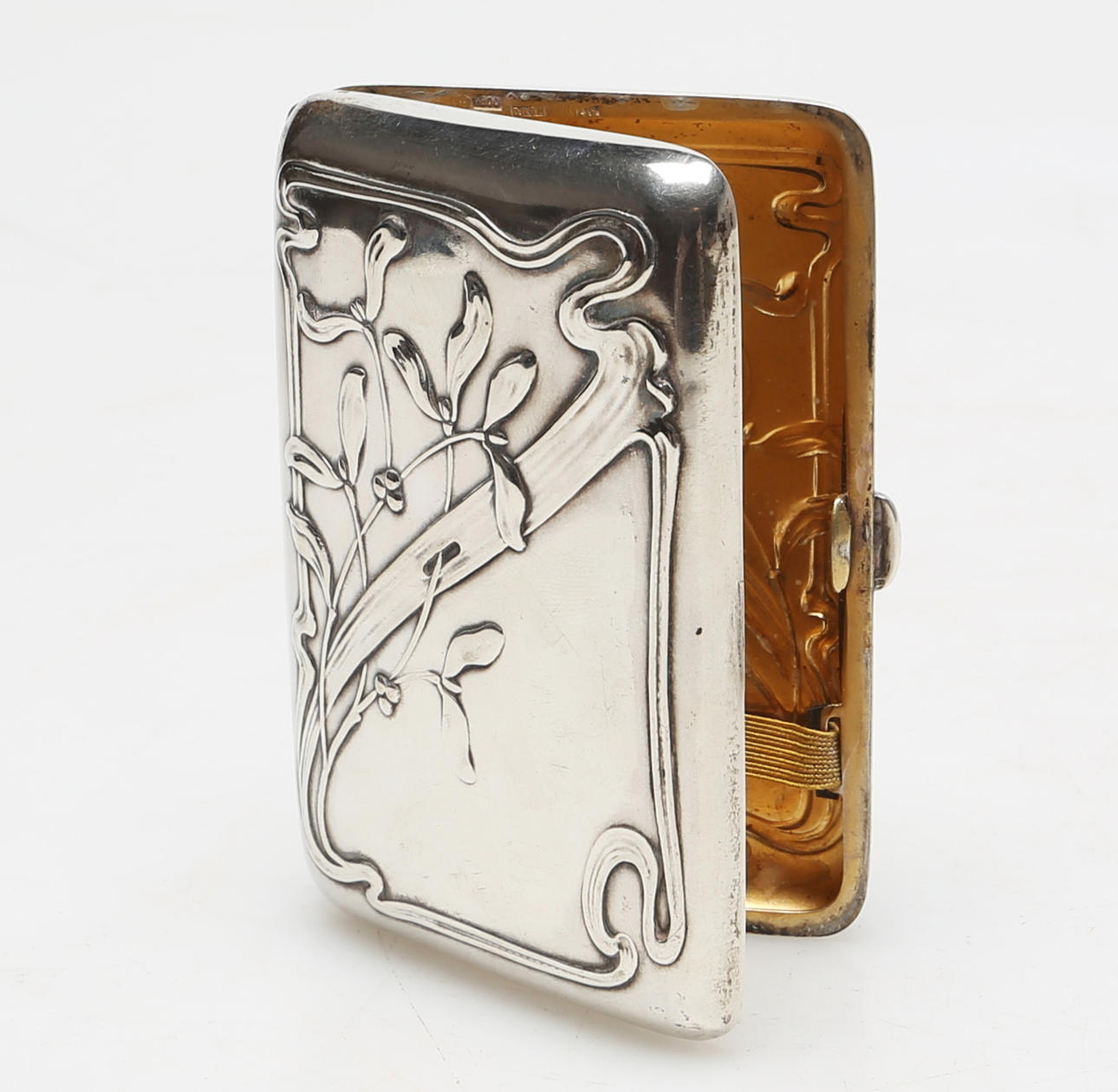 ZIGARETTEN-ETUI, Silber, Jugendstil, Gewicht 47,64 Gramm.