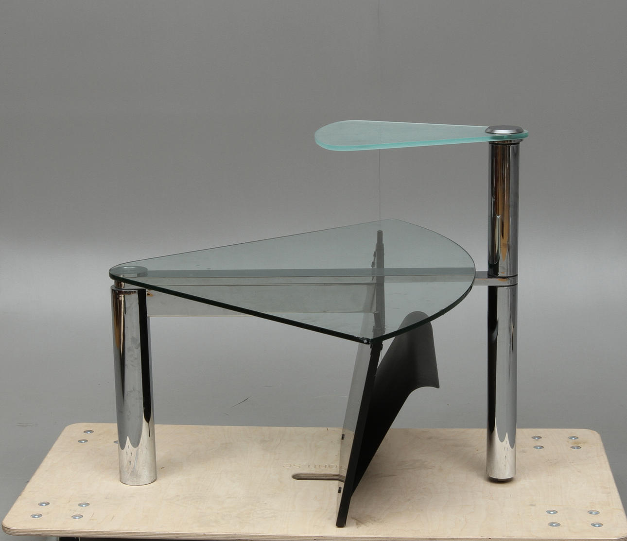 GLASBORD, modern formgivning, möjligen Italien, 1900-tal.