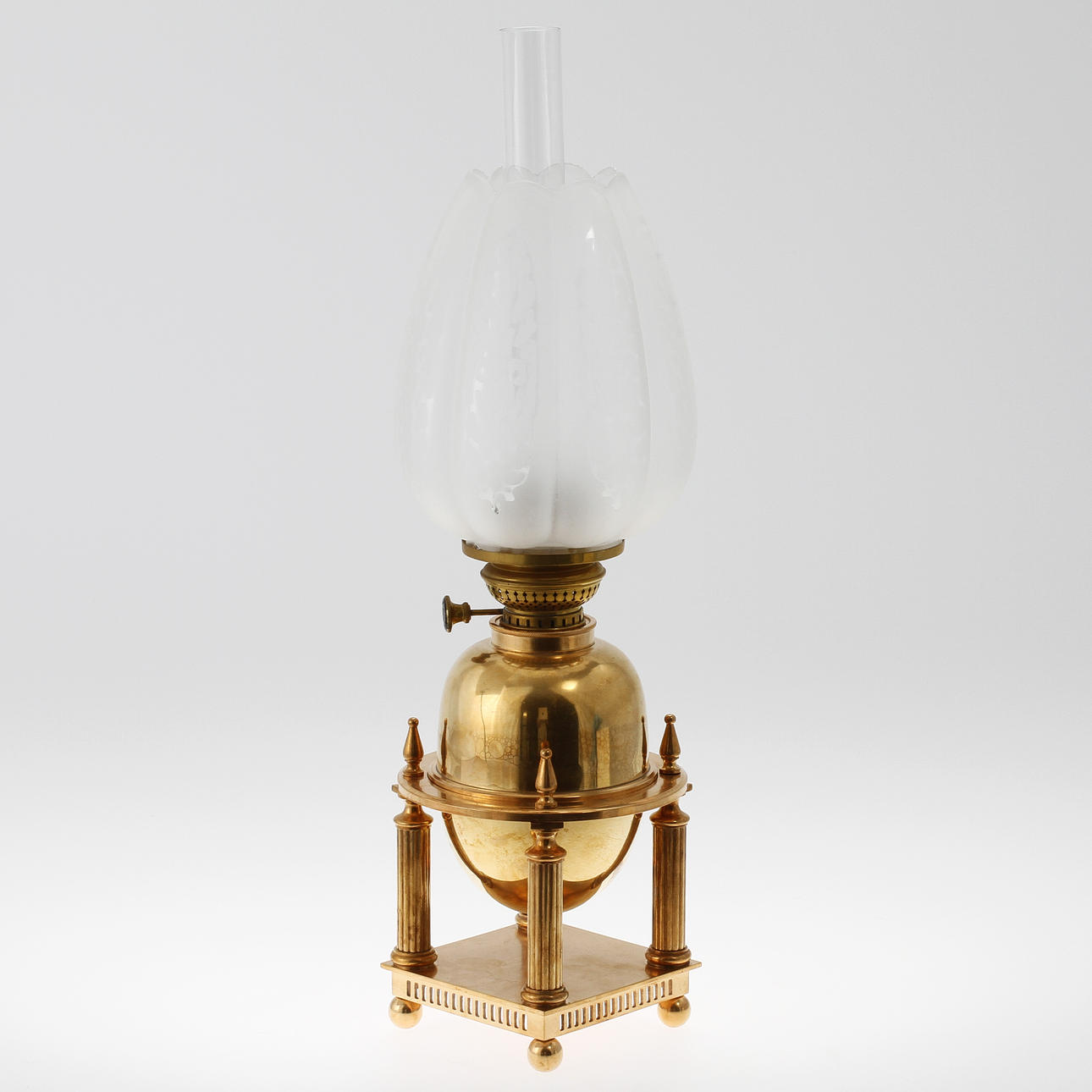 BORDSFOTOGENLAMPA, 1900-tal.